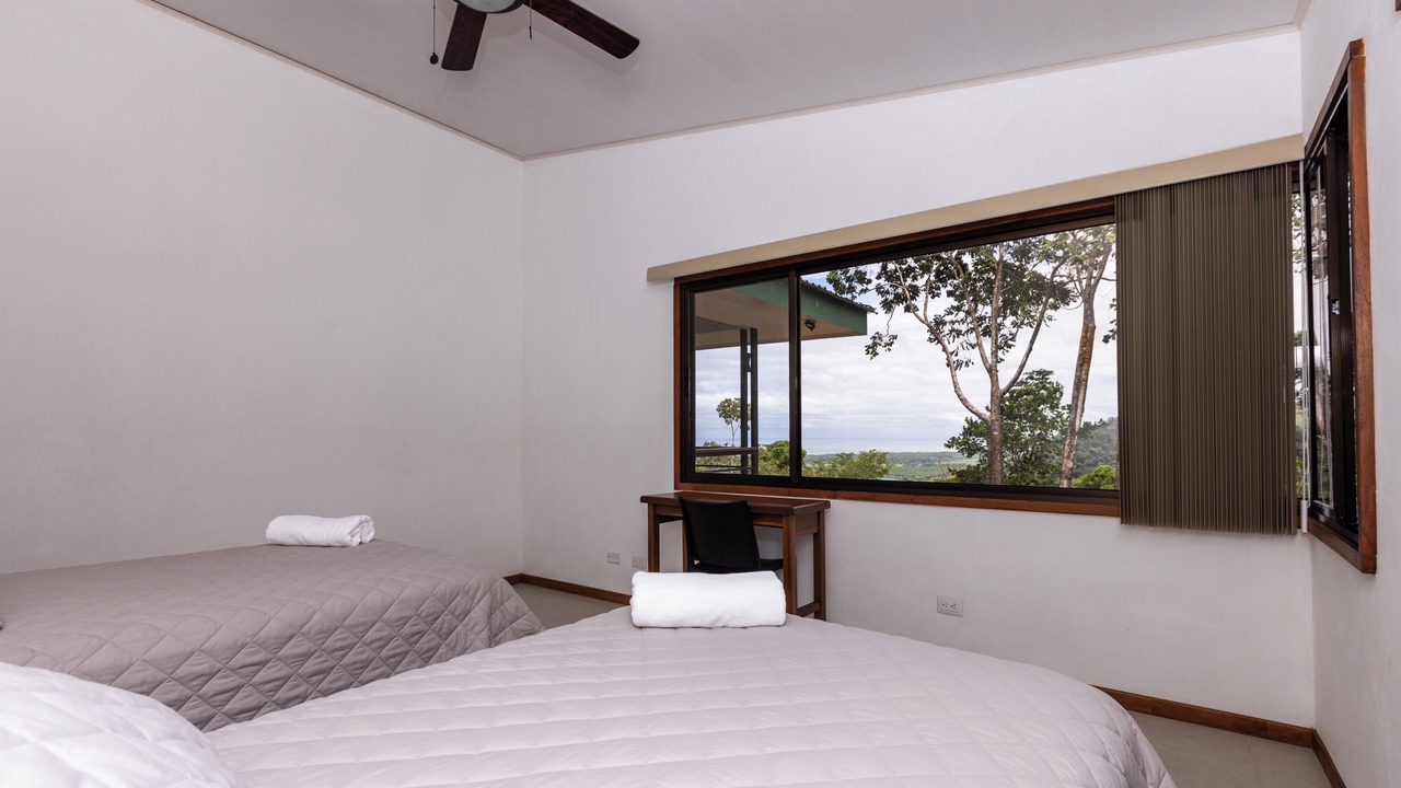 Photo of Bedroom in Portalon