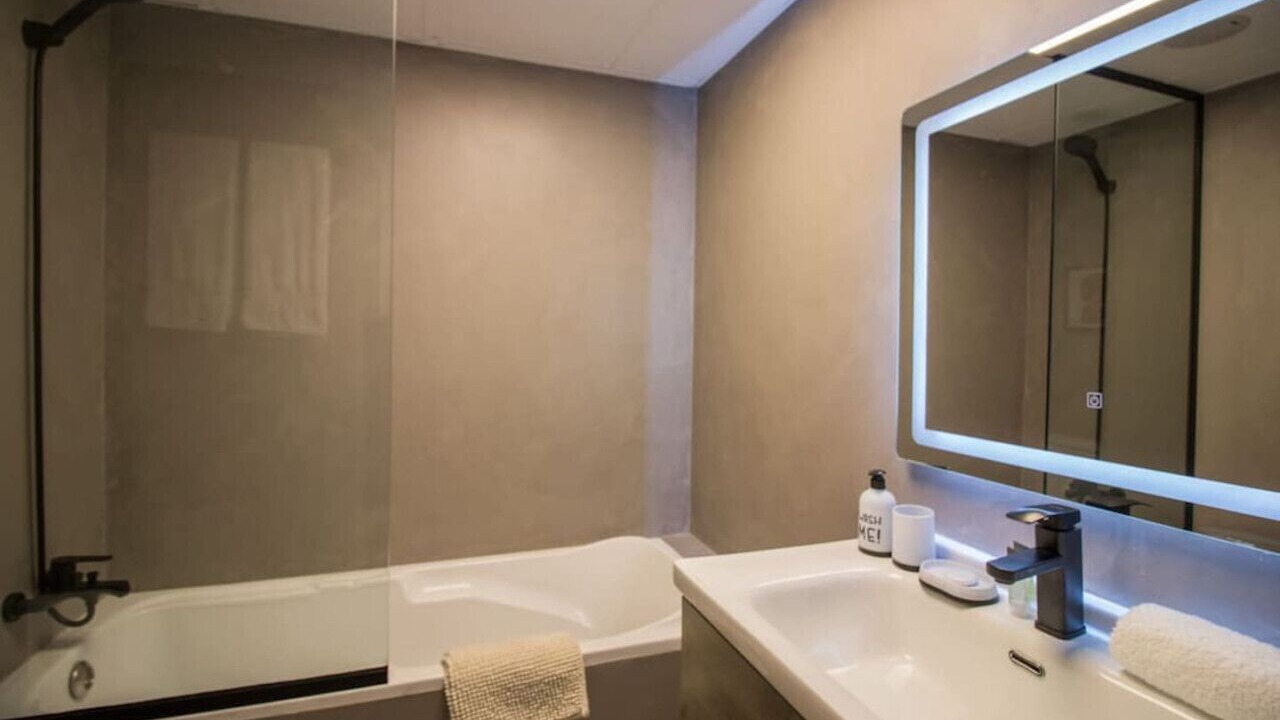 Photo of Bathroom in Jumeirah Lake Towers