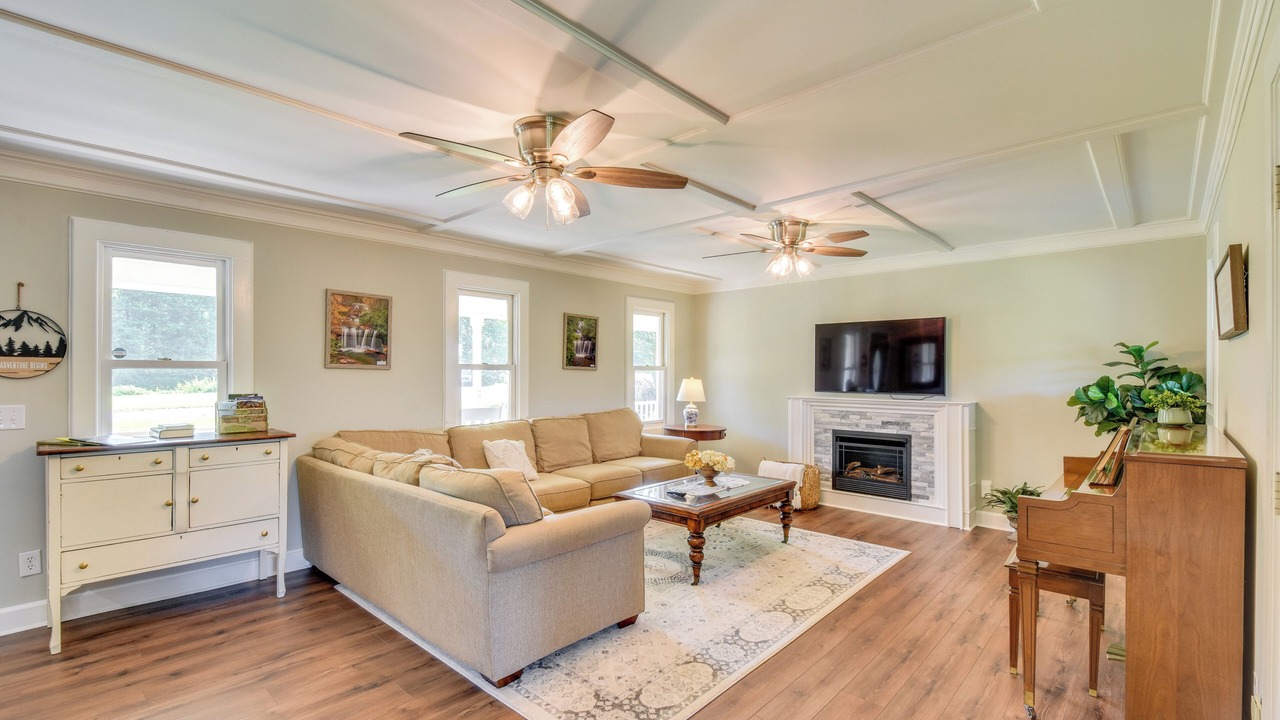Photo of Livingroom in Oconee County