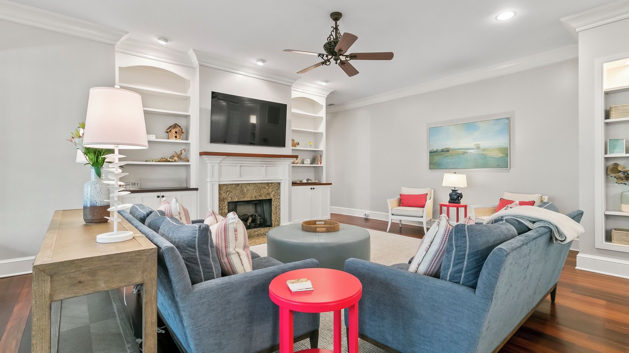 Photo of Livingroom in Vanderhorst Plantation