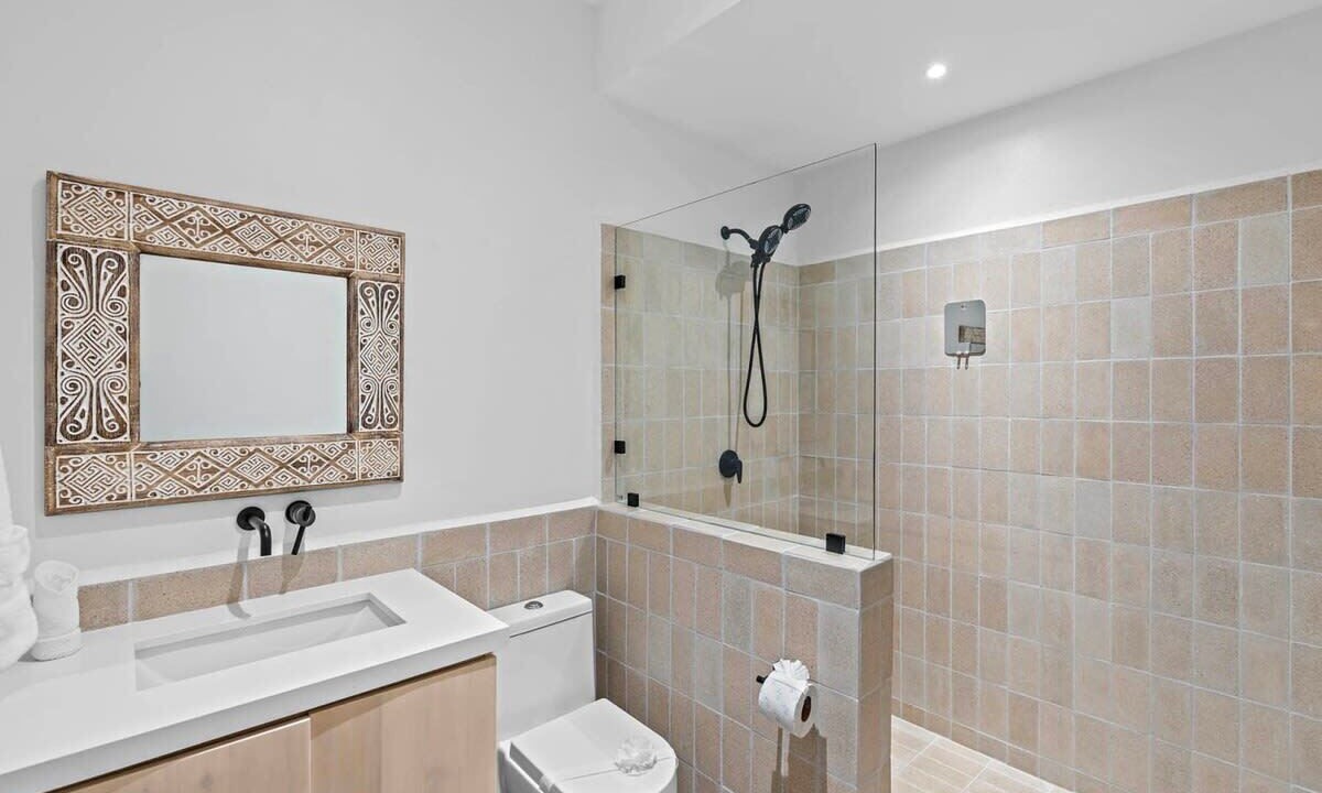 Photo of Bathroom in Potrero