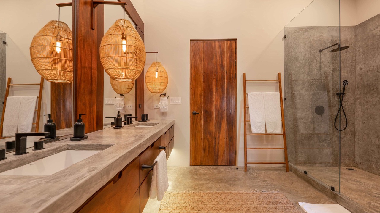 Photo of Bathroom in Playa Guiones