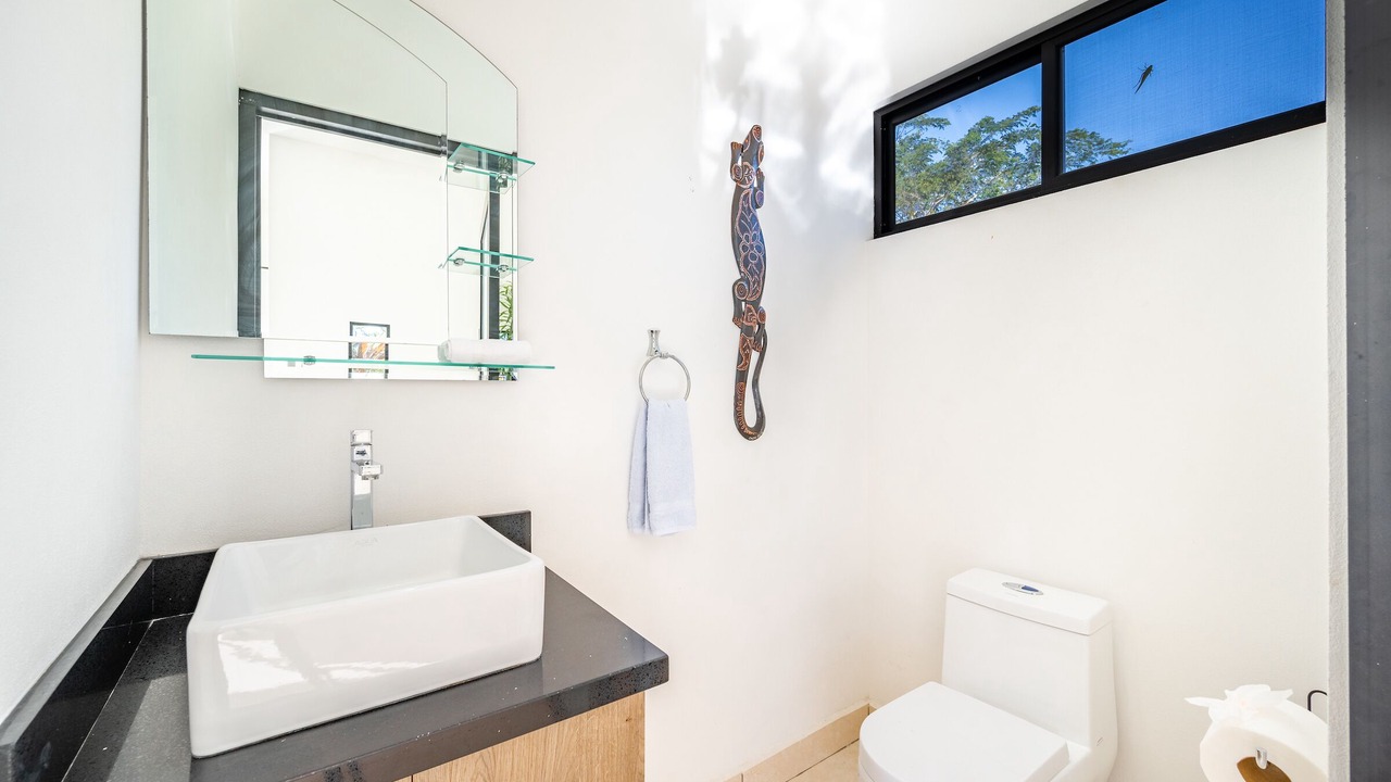 Photo of Bathroom in Canafistula