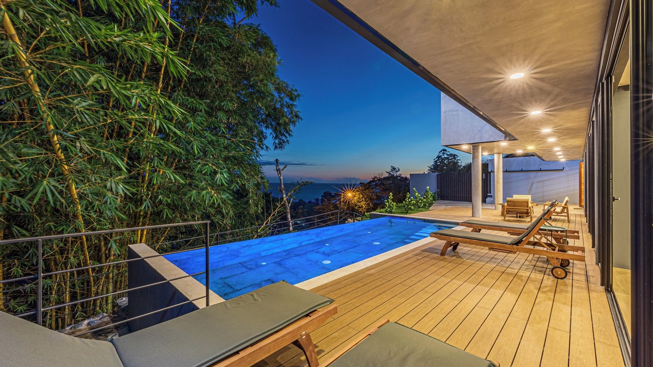 Photo of Patio Balcony in Hermosa Hills