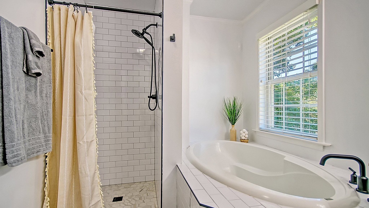 Photo of Bathroom in North Charleston