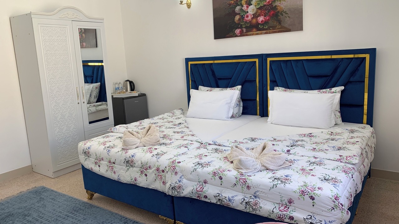 Photo of Bedroom in Qurm