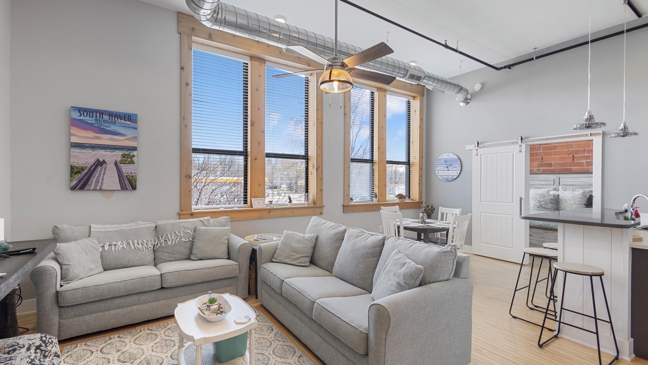 Photo of Livingroom in South Haven