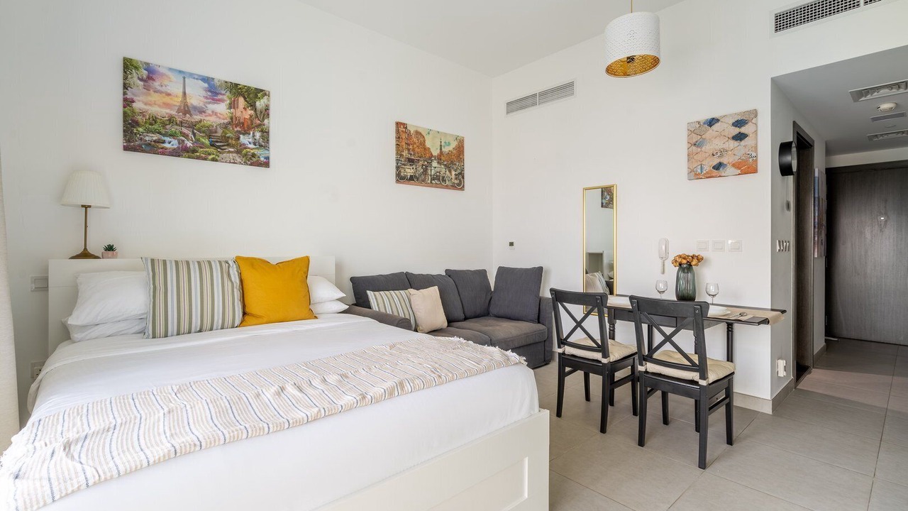 Photo of Bedroom in Al Barsha