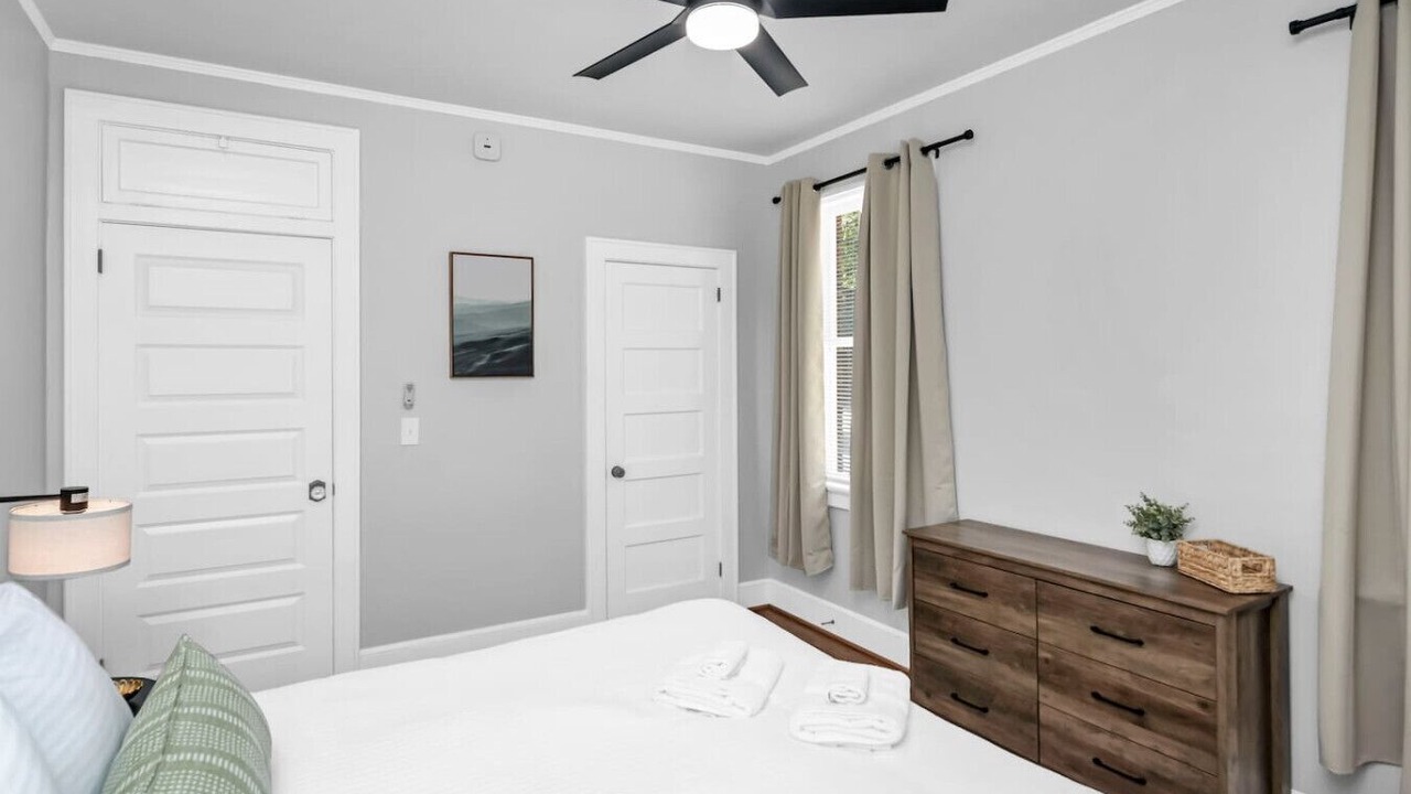 Photo of Bedroom in Shandon