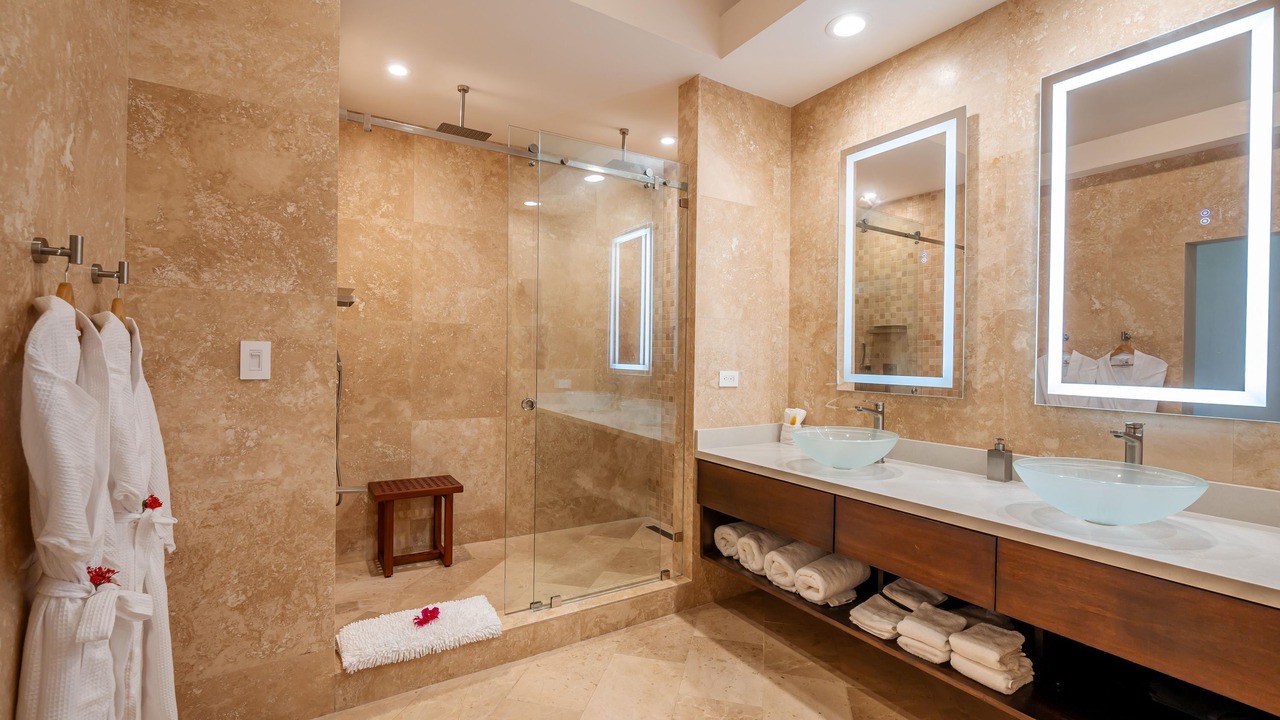 Photo of Bathroom in Playa Flamingo