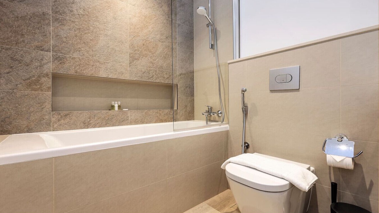 Photo of Bathroom in Za'abeel 2