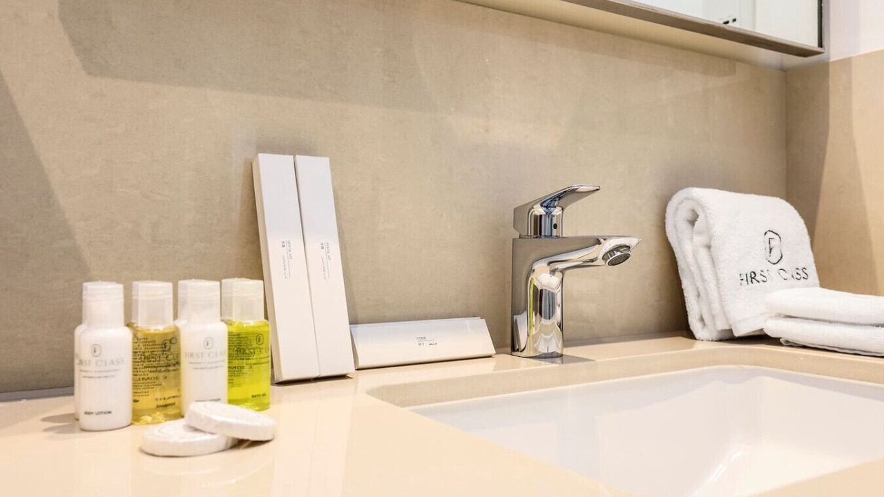Photo of Bathroom in Za'abeel 2