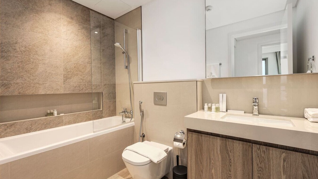 Photo of Bathroom in Za'abeel 2