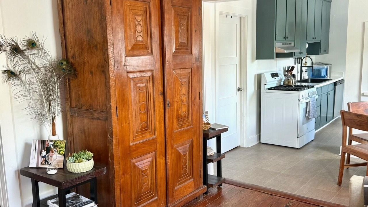 Photo of Livingroom in Westside