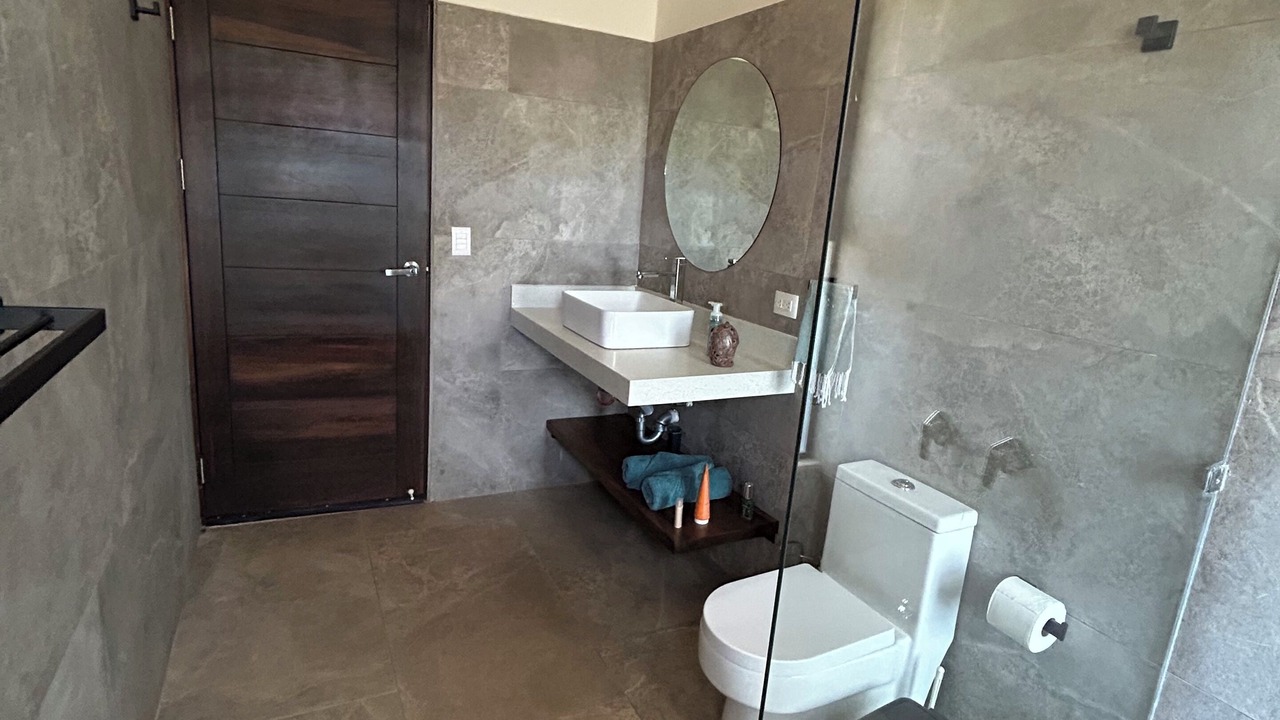 Photo of Bathroom in Paraiso