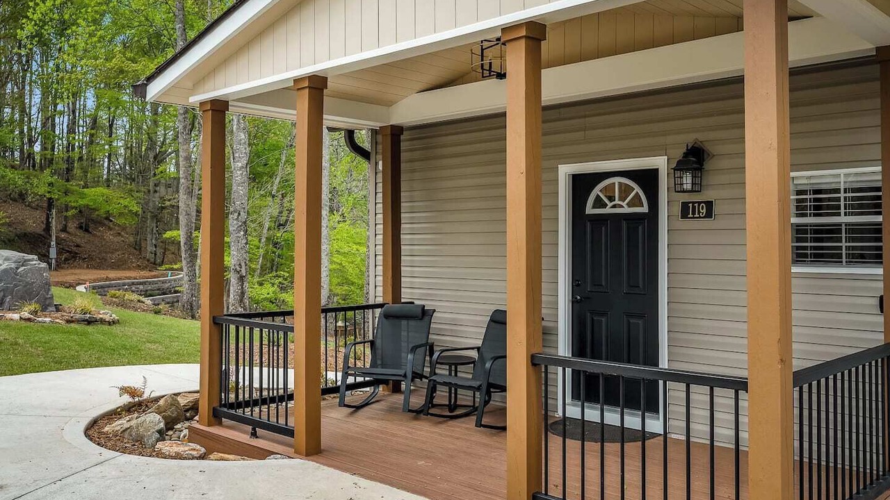 Photo of Patio Balcony in Six Mile