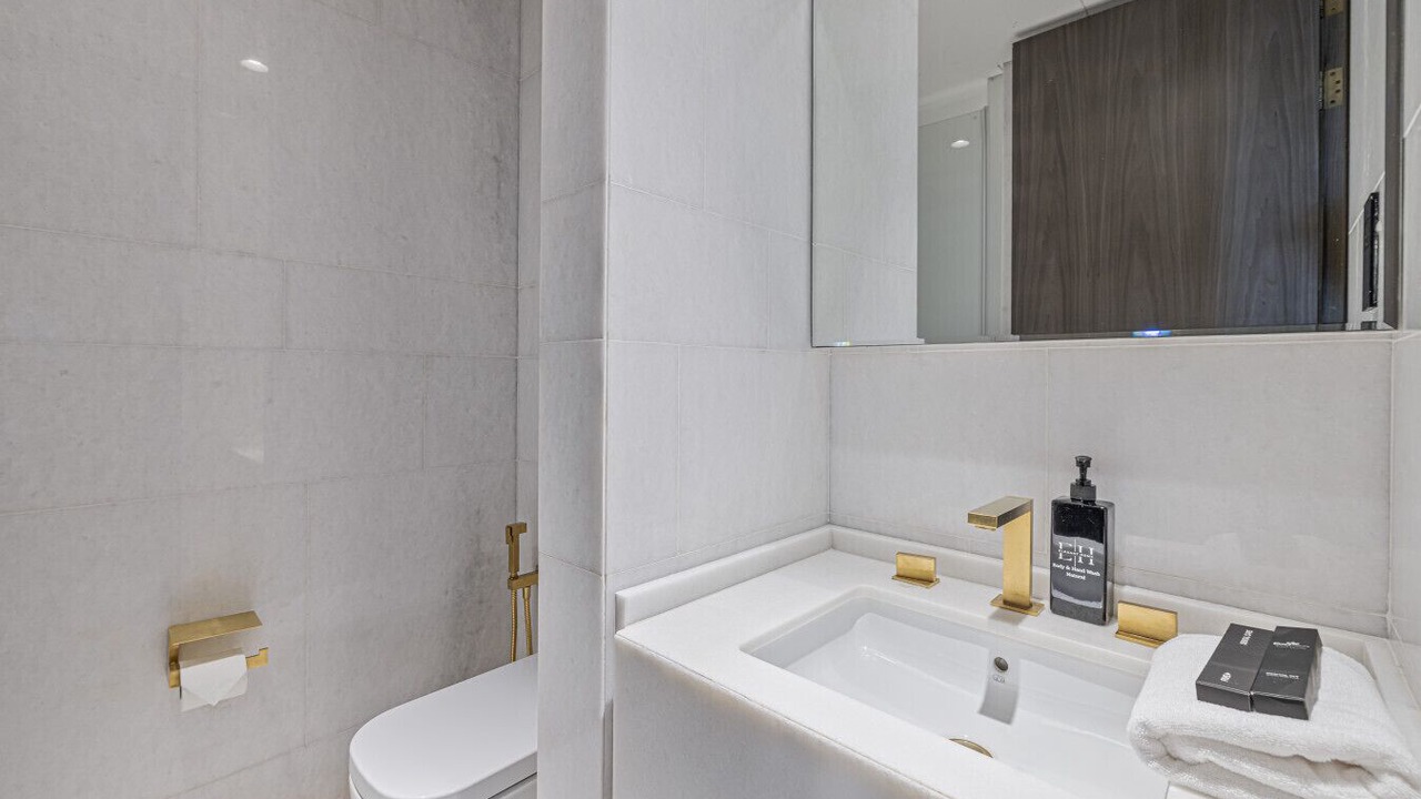 Photo of Bathroom in Palm Jumeirah