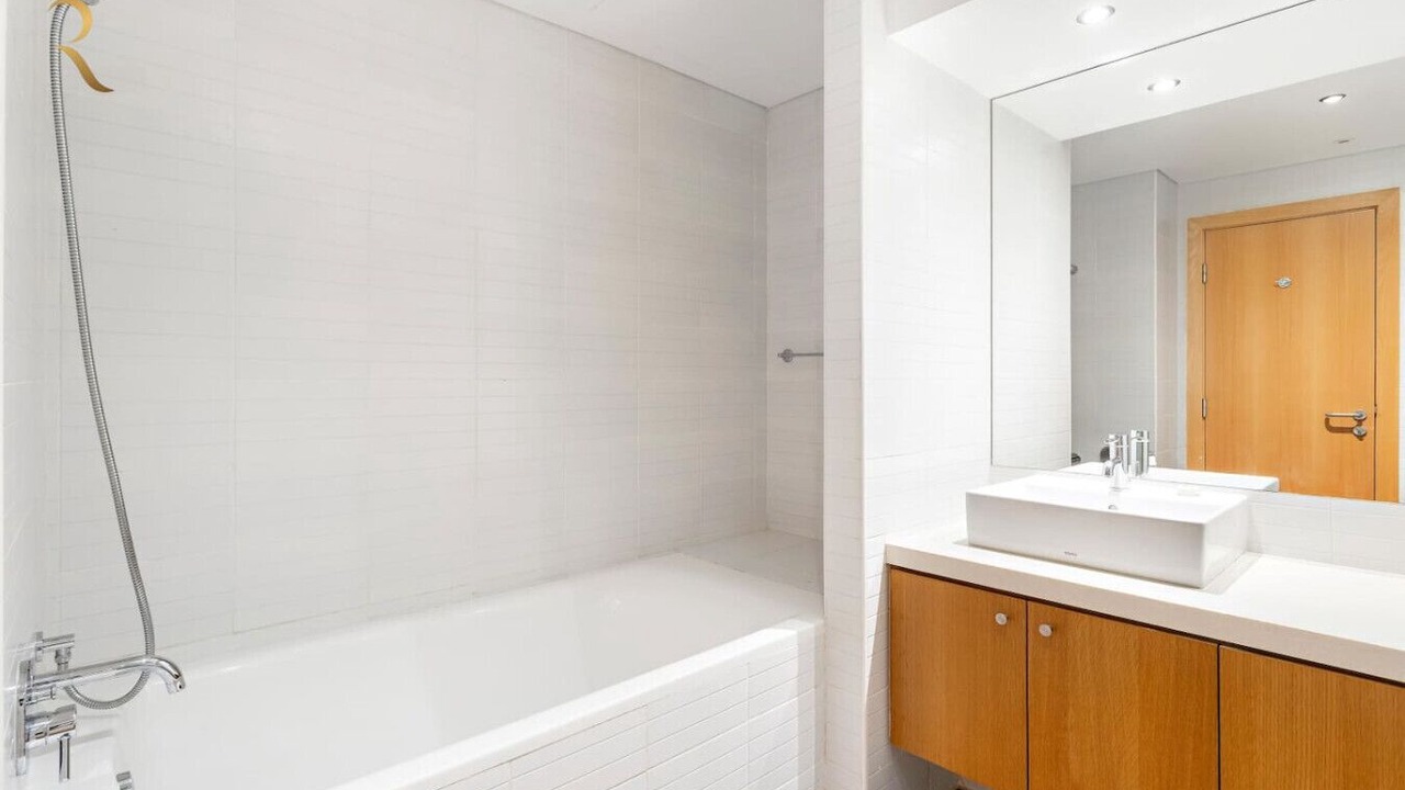 Photo of Bathroom in Al Raha Beach