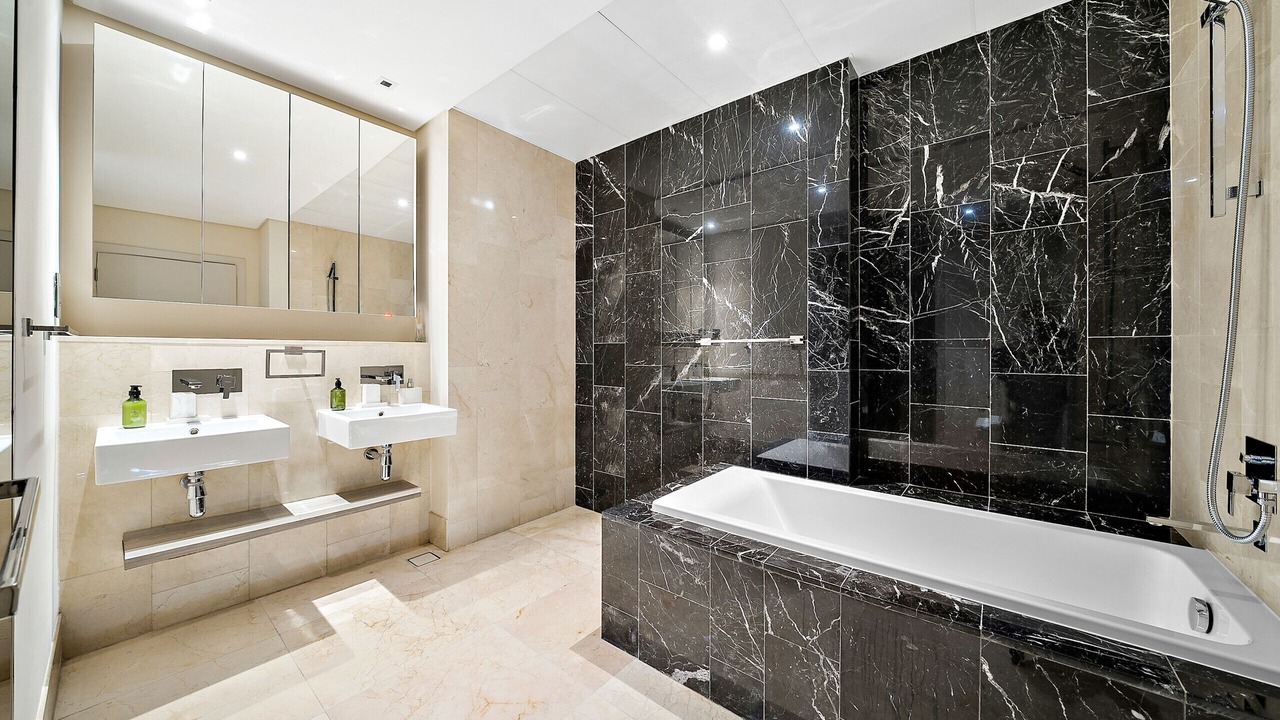Photo of Bathroom in Palm Jumeirah