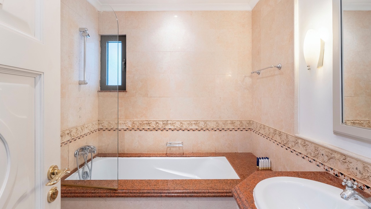 Photo of Bathroom in Palm Jumeirah