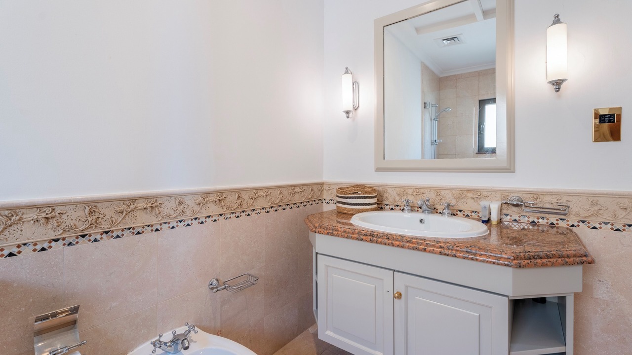 Photo of Bathroom in Palm Jumeirah