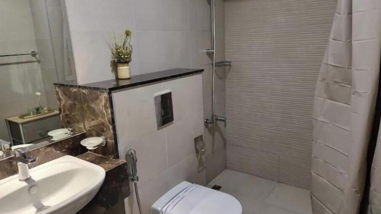 Photo of Bathroom in Al Quoz