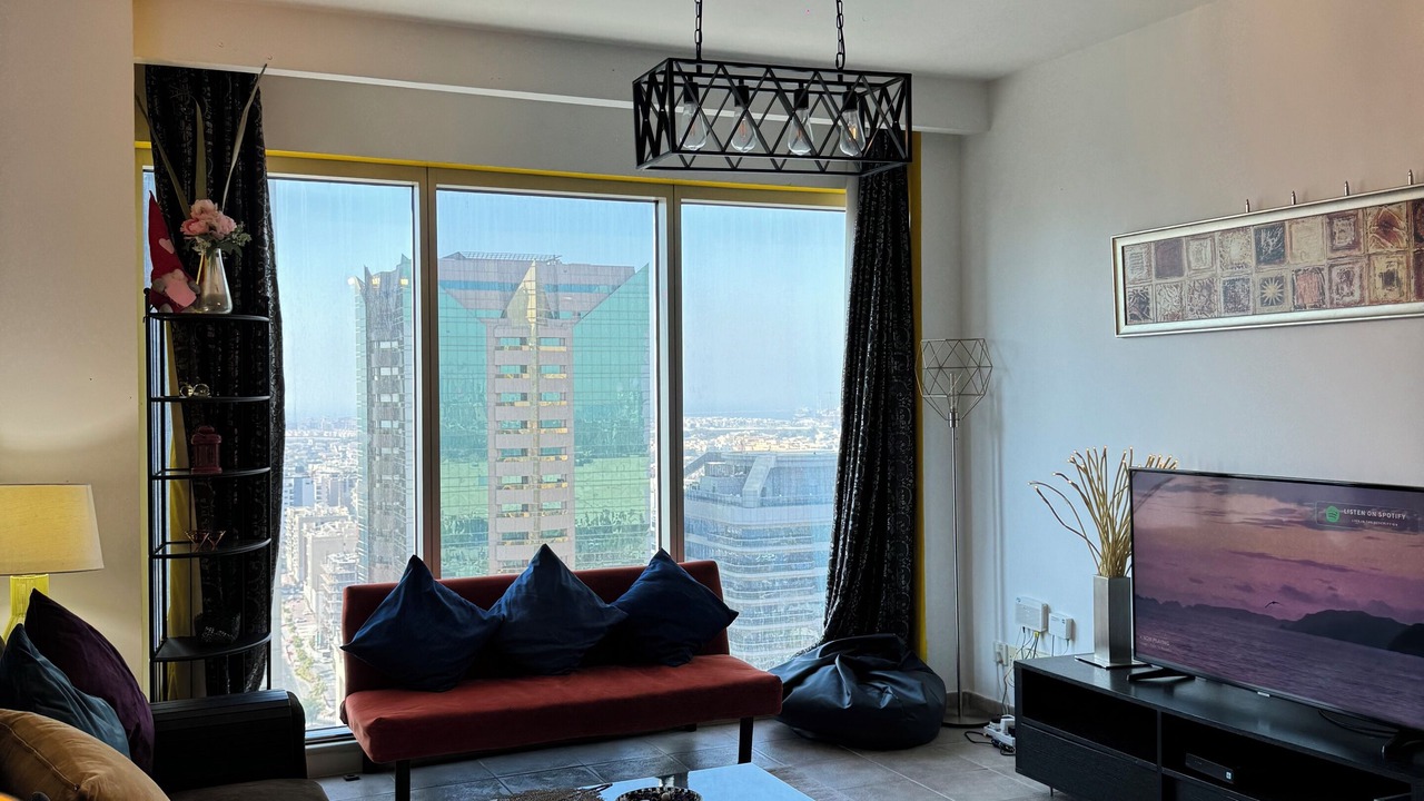 Photo of Livingroom in Trade Center