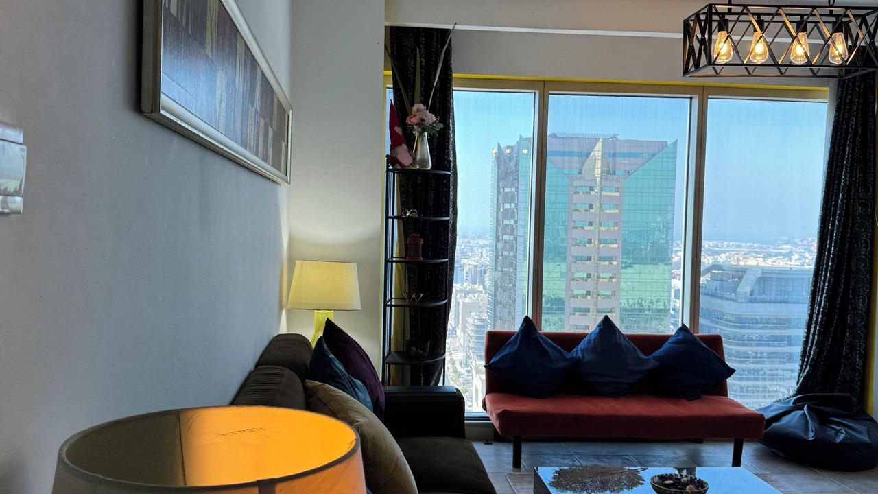 Photo of Livingroom in Trade Center