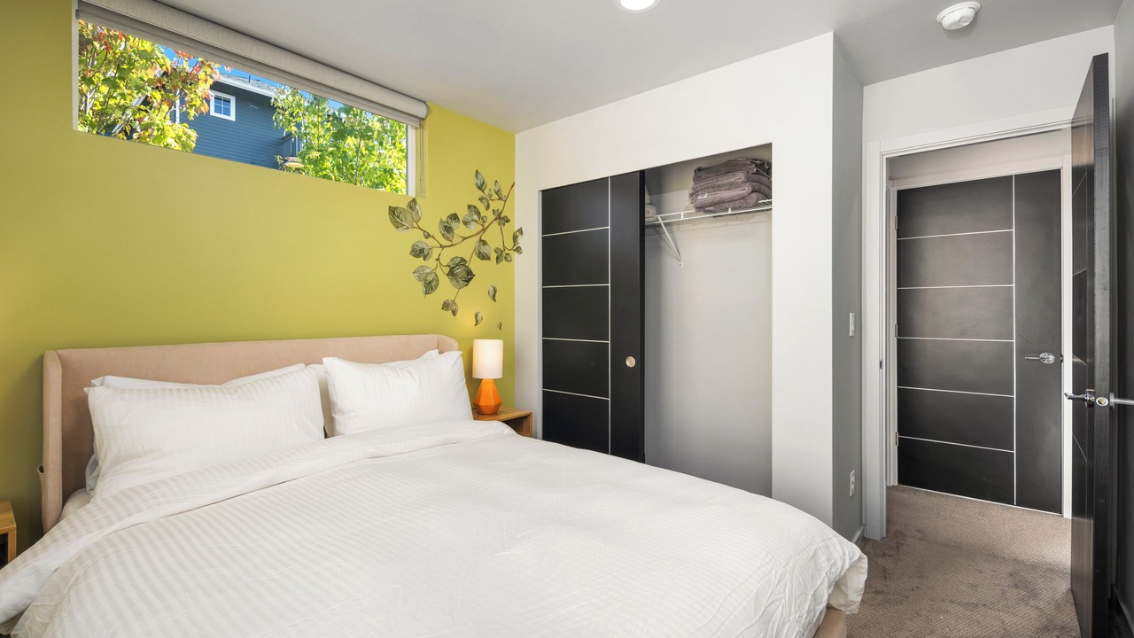 Photo of Bedroom in Mount Baker
