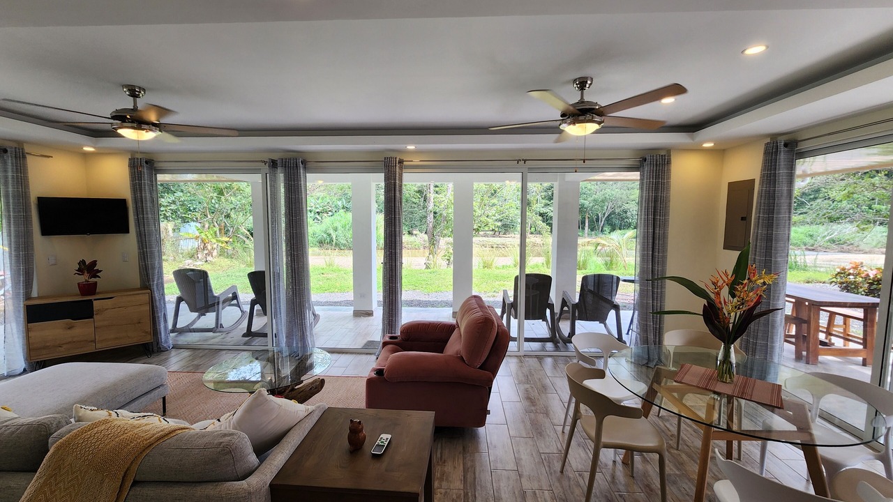 Photo of Livingroom in Carara