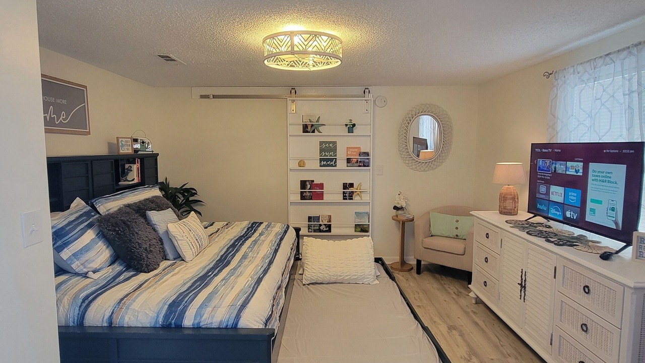 Photo of Bedroom in Garden City