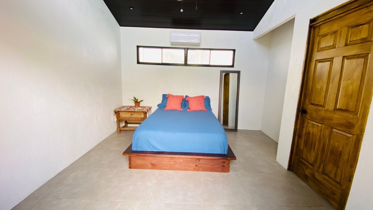 Photo of Bedroom in Central Pacific Coast