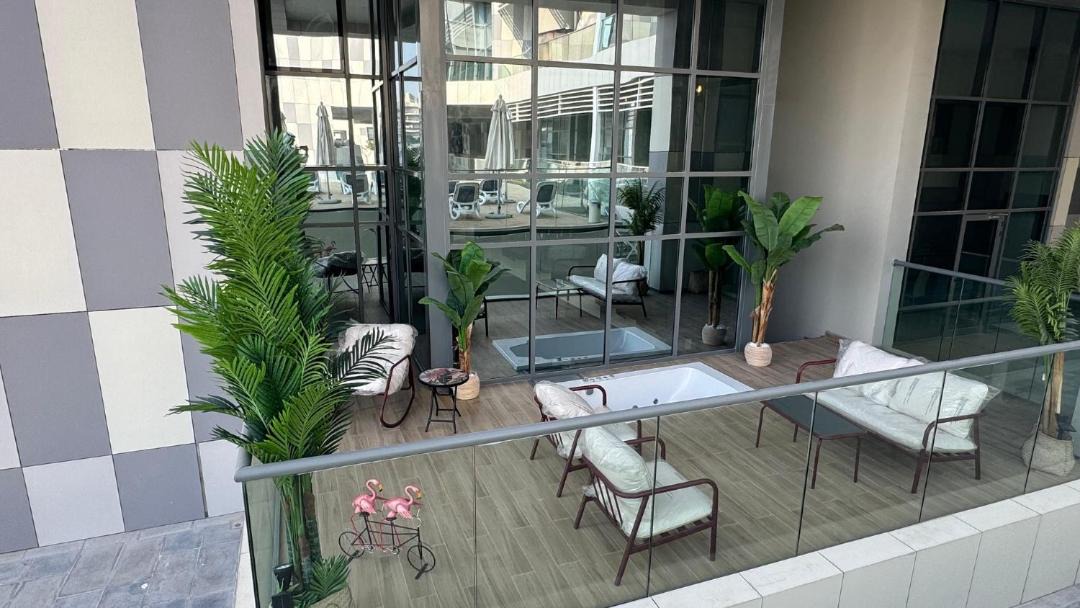Photo of Patio Balcony in Al Raha Beach