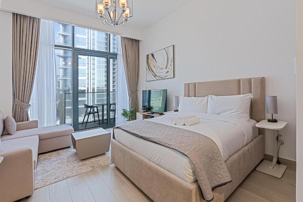 Photo of Bedroom in Al Muraqqabat