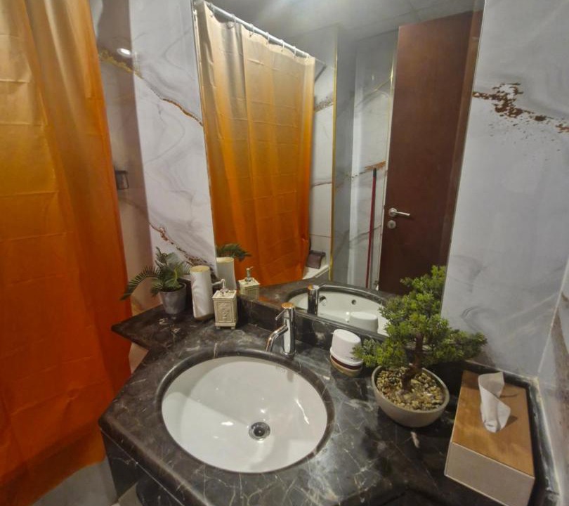 Photo of Bathroom in Downtown Dubai