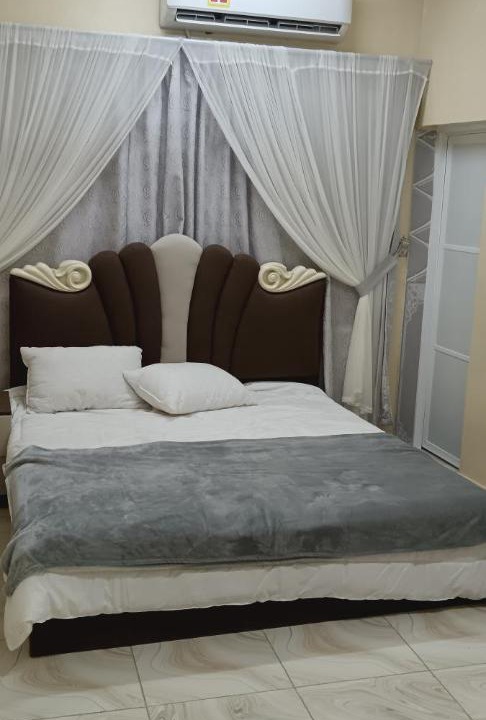 Photo of Bedroom in Al Hamra