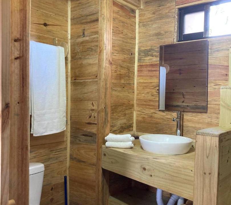 Photo of Bathroom in Daniel Flores