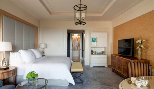 Premier Room, 1 King Bed, Sea View