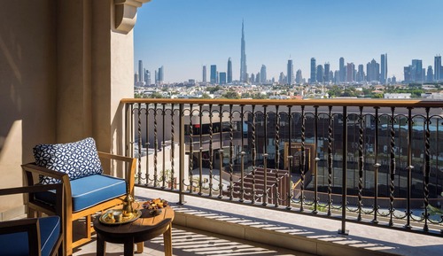 Suite, 1 King Bed (Jumeirah Skyline)