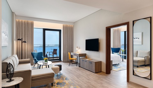 Suite, 1 King Bed with Sofa bed, Balcony, Beachfront (Beachfront)