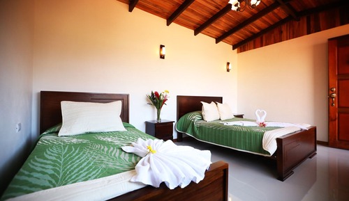 Superior Triple Room, Garden View, Garden Area