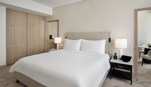 Grand Room, 1 King Bed with Sofa bed, Marina View