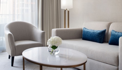 Premier Suite, 1 King Bed with Sofa bed, Marina View