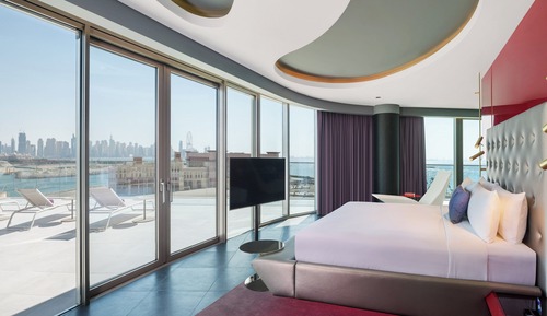 WOW Suite, 1 Bedroom Suite, 1 King, Skyline View, Terrace