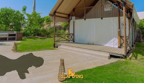 Permian Gigaden with Theme Park Access (3-Bedroom Premium Tent)