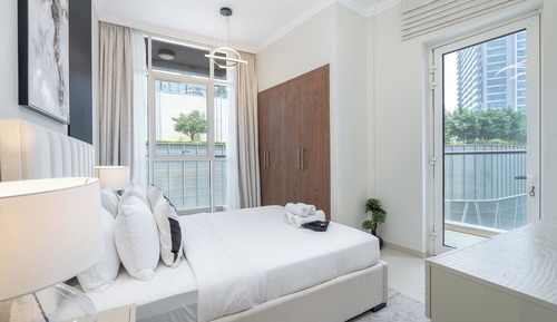 Signature Apartment, 1 King Bed with Sofa bed, Balcony