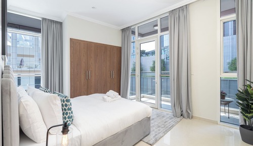 Premier Apartment, 3 Bedrooms, Balcony, City View