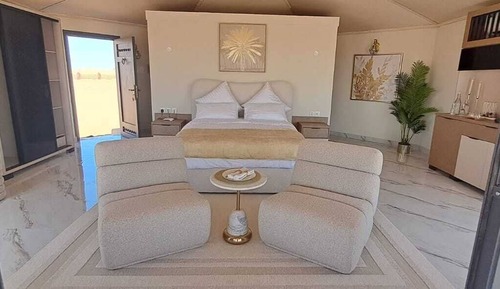 Luxury Villa, Balcony, Desert View