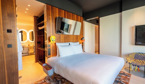 XL Mama Suite with Terrace
