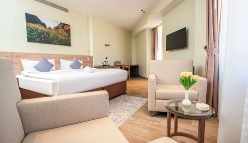 Superior Room, 1 King Bed